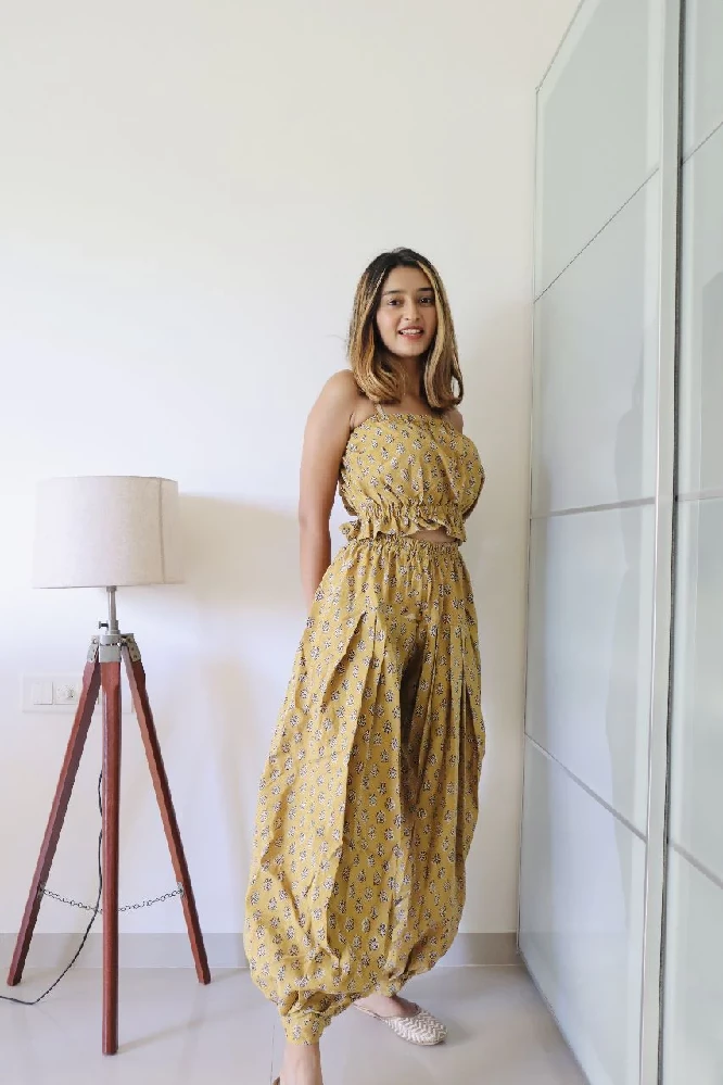 Yellow Cotton Balloon Pants with Bagru Hand Block Print-2.webp